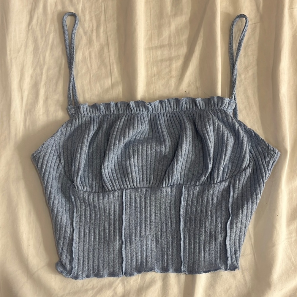 Small scrunch blue crop top